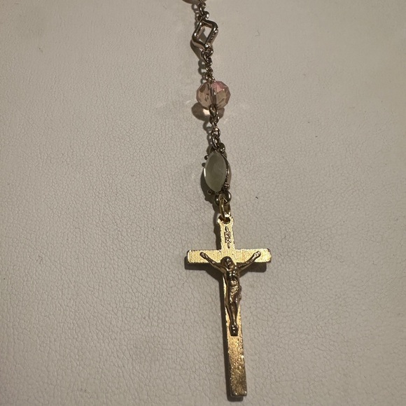 Vintage Gold and Pink Beaded Necklace with Cross - Picture 4 of 7